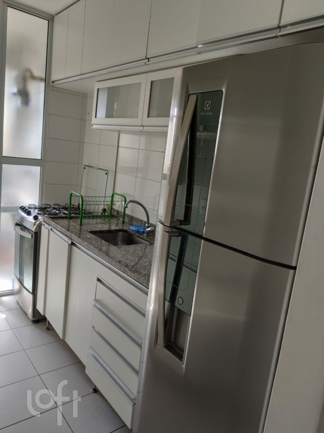 Apartamento à venda com 2 quartos, 64m² - Foto 17