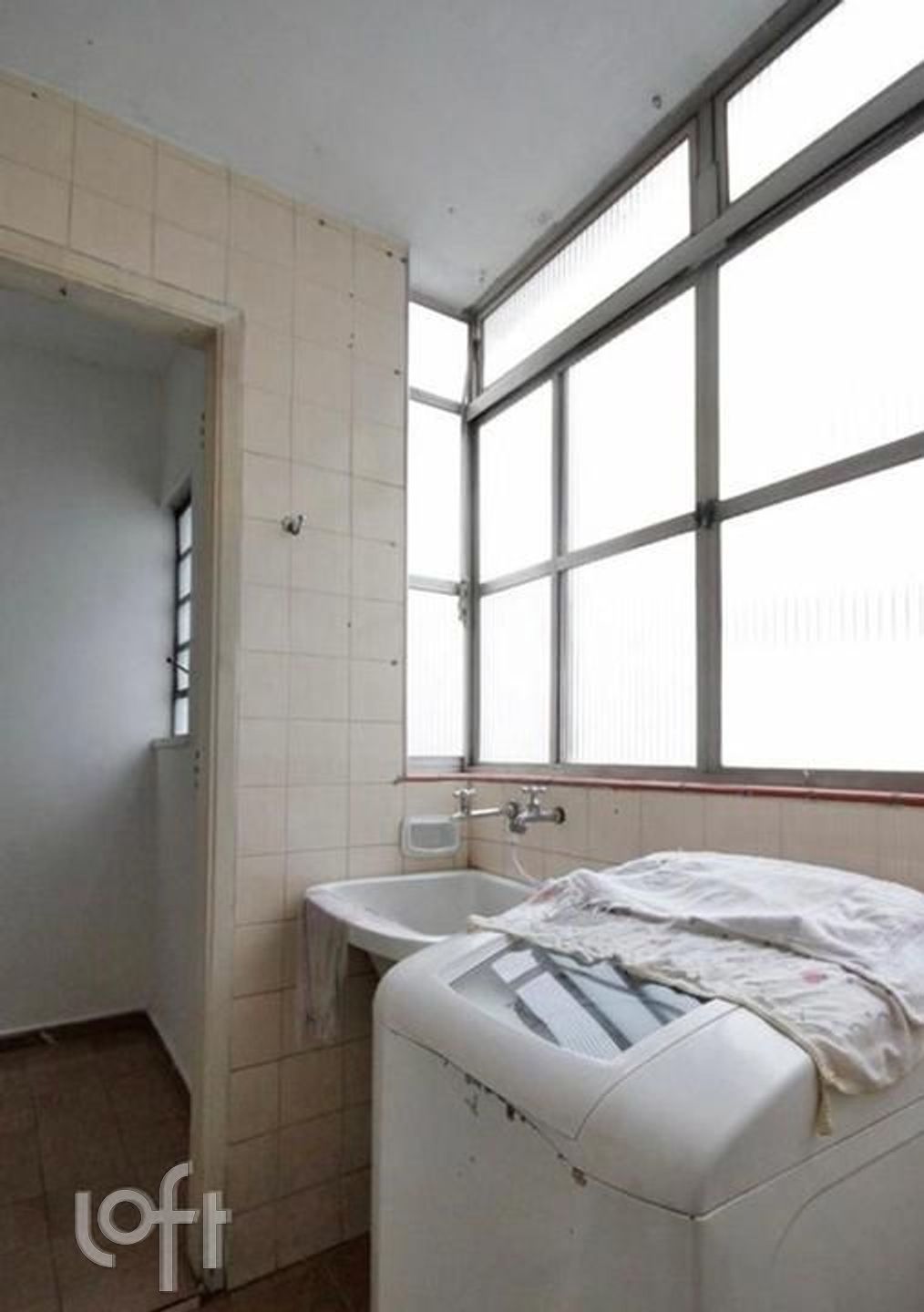 Apartamento à venda com 2 quartos, 84m² - Foto 1