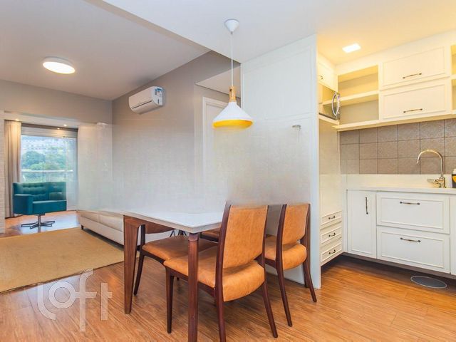 Apartamento com 48m², 1 dormitório, 1 vaga, Petrópolis em Porto Alegre