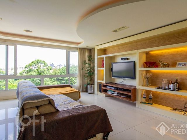 Apartamento com 106m², 3 dormitórios, 1 suíte, 1 vaga, Petrópolis em Porto Alegre