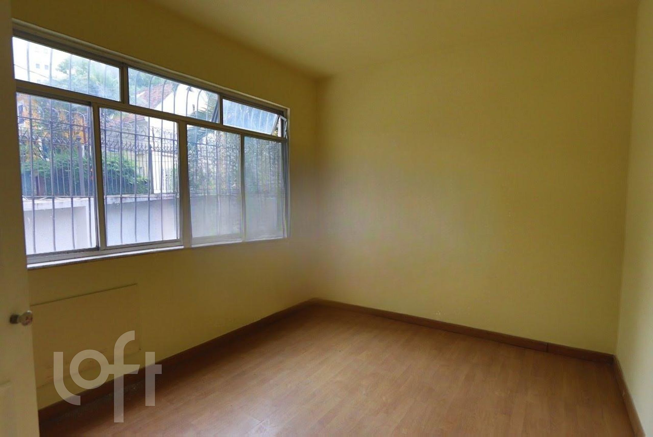 Apartamento à venda com 3 quartos, 85m² - Foto 3