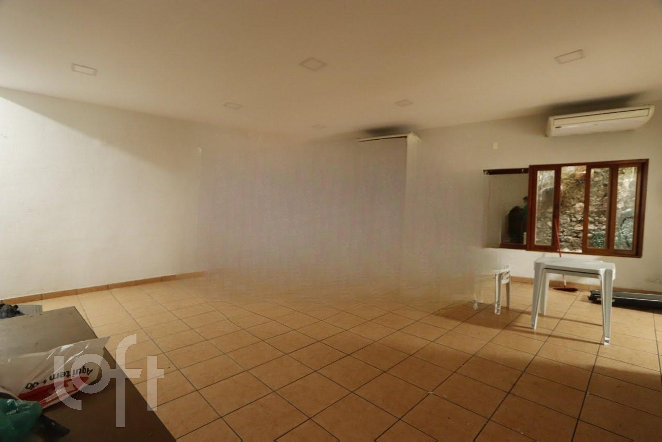 Apartamento à venda com 3 quartos, 85m² - Foto 1