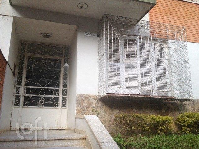 Apartamento com 74m², 2 dormitórios, Independência em Porto Alegre