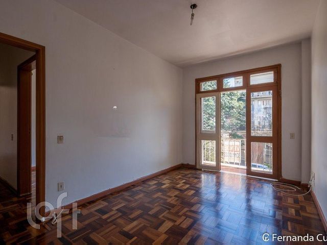Apartamento com 74m², 2 dormitórios, Independência em Porto Alegre