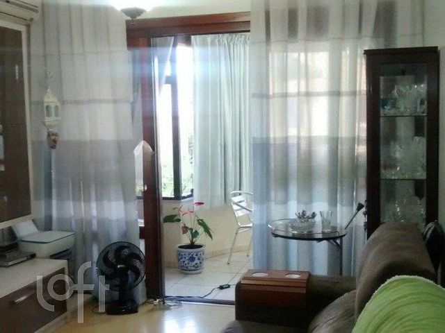 Apartamento com 74m², 2 dormitórios, 2 vagas, Menino Deus em Porto Alegre