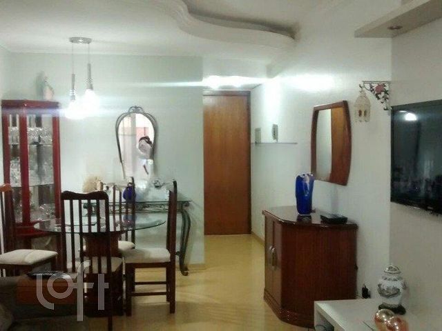 Apartamento com 74m², 2 dormitórios, 2 vagas, Menino Deus em Porto Alegre