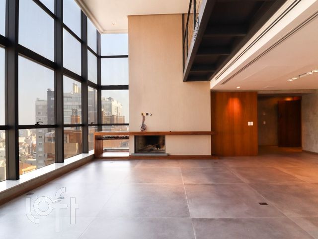 Apartamento com 173m², 3 dormitórios, 3 suítes, 3 vagas, Rio Branco em Porto Alegre