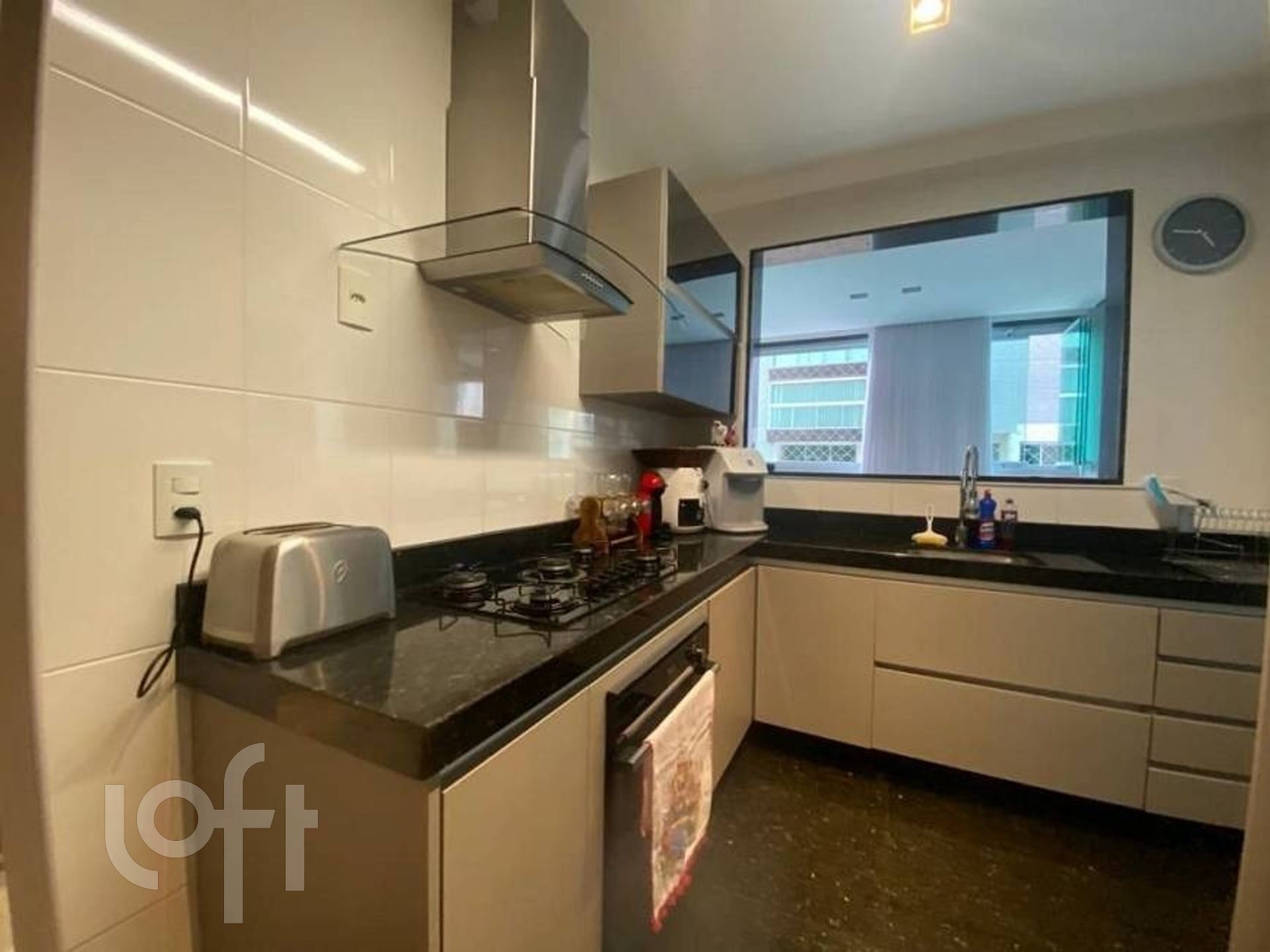 Apartamento à venda com 4 quartos, 147m² - Foto 17