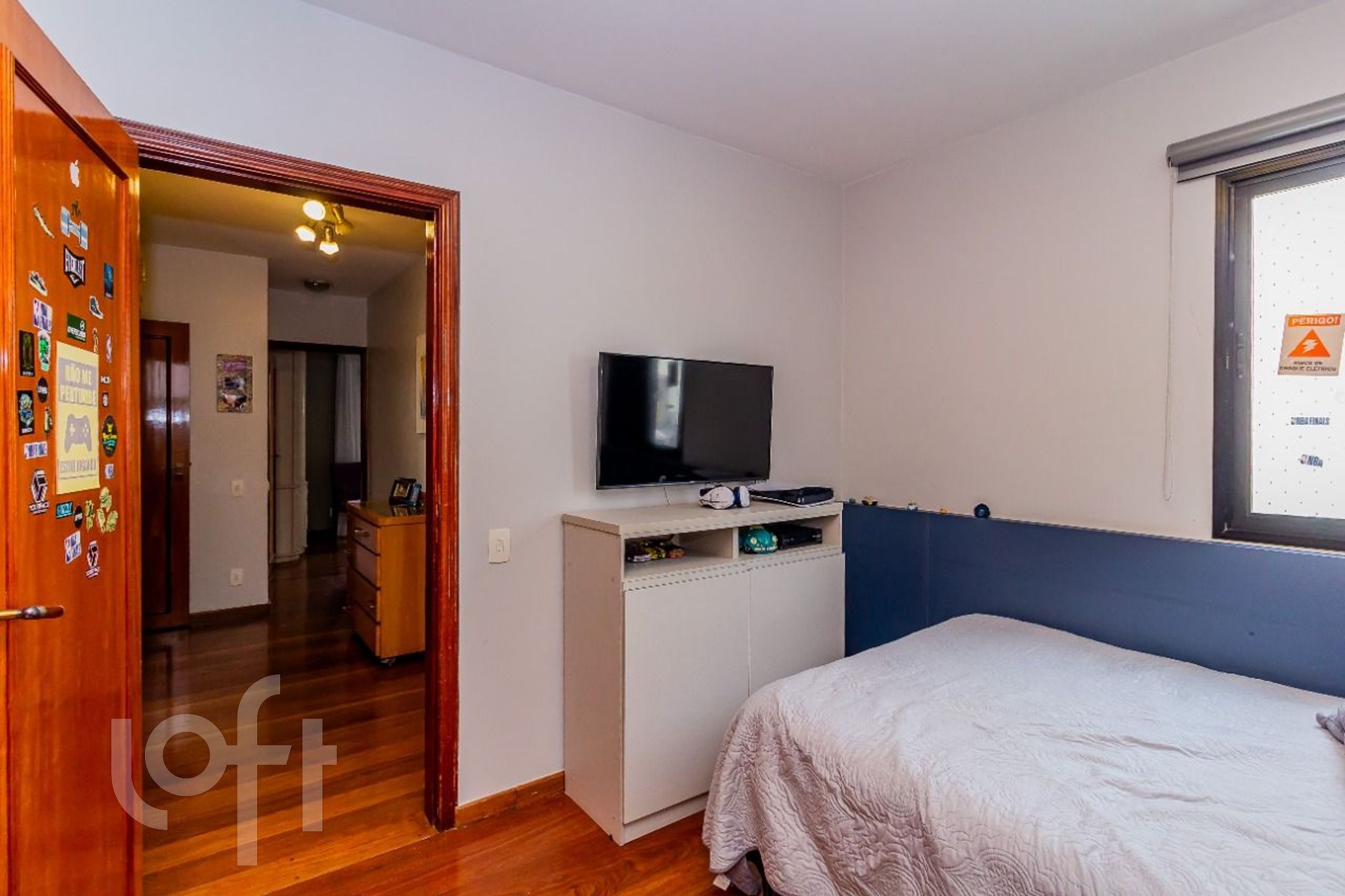 Apartamento à venda com 1 quarto, 160m² - Foto 32