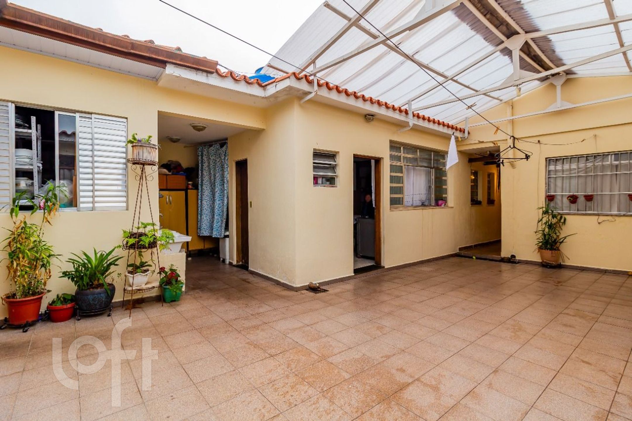 Casa à venda com 2 quartos, 200m² - Foto 47