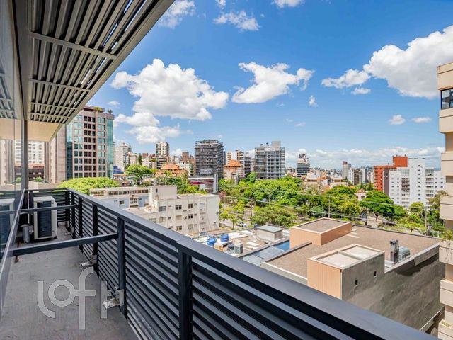 Apartamento com 27m², 1 dormitório, Três Figueiras em Porto Alegre