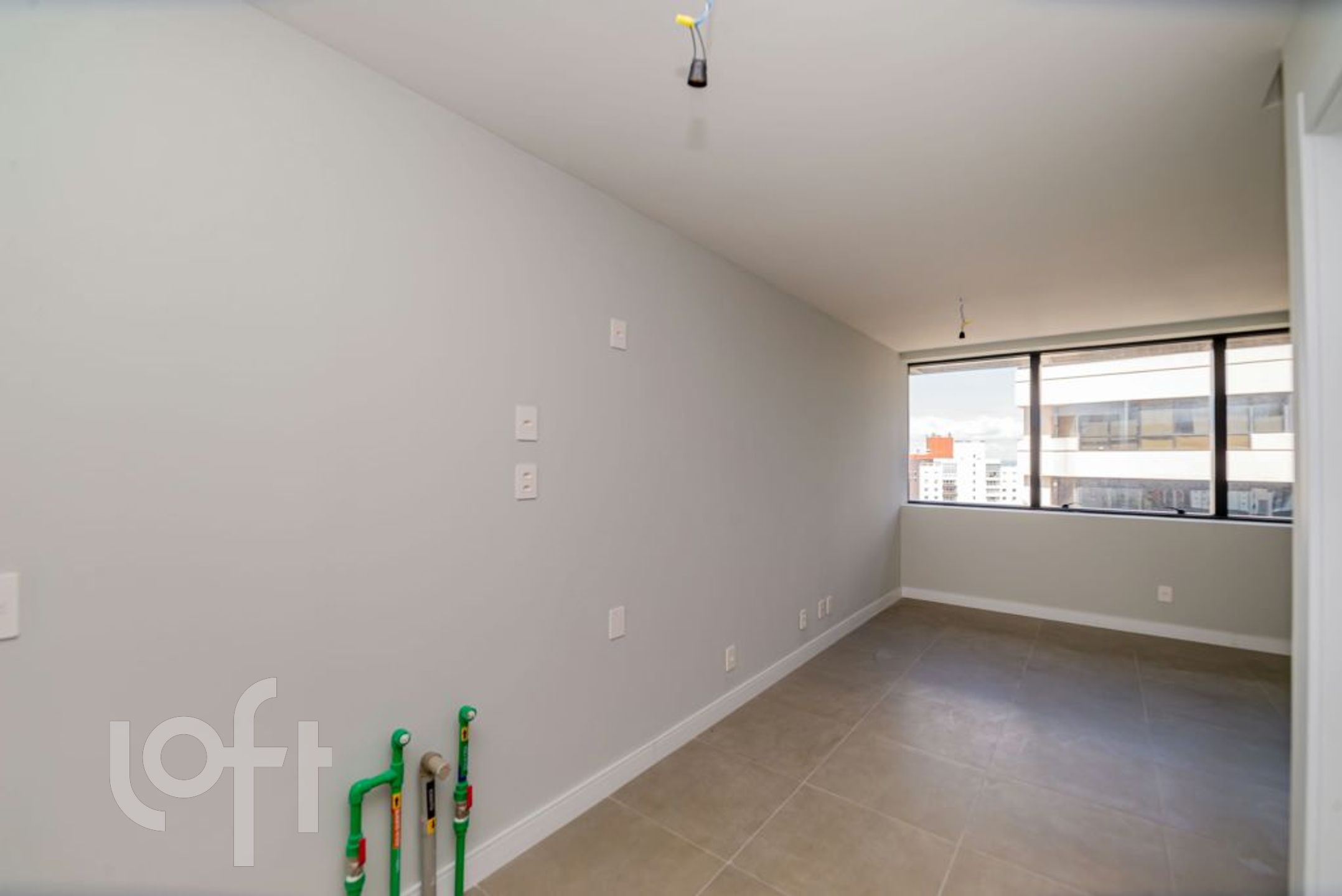 Apartamento com 27m², 1 dormitório, Três Figueiras em Porto Alegre