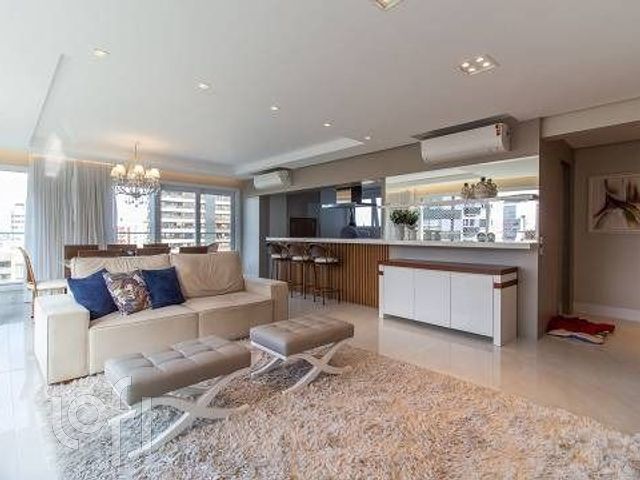 Apartamento com 170m², 3 dormitórios, 3 suítes, 3 vagas, Petrópolis em Porto Alegre