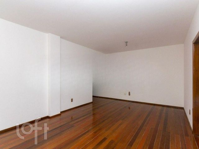 Apartamento com 116m², 3 dormitórios, 1 suíte, 2 vagas, São João em Porto Alegre