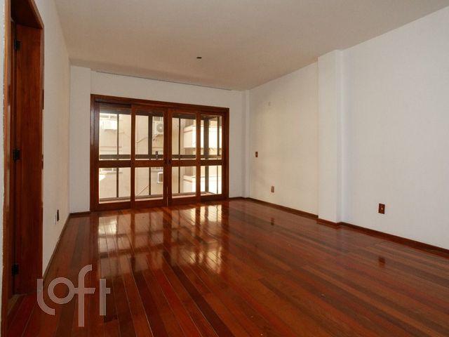 Apartamento com 116m², 3 dormitórios, 1 suíte, 2 vagas, São João em Porto Alegre