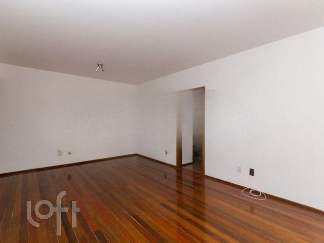 Apartamento com 116m², 3 dormitórios, 1 suíte, 2 vagas, São João em Porto Alegre