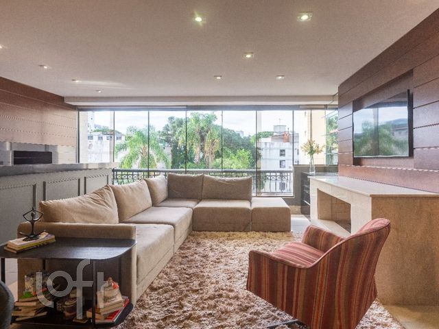 Apartamento com 104m², 2 dormitórios, 1 suíte, 1 vaga, Higienópolis em Porto Alegre