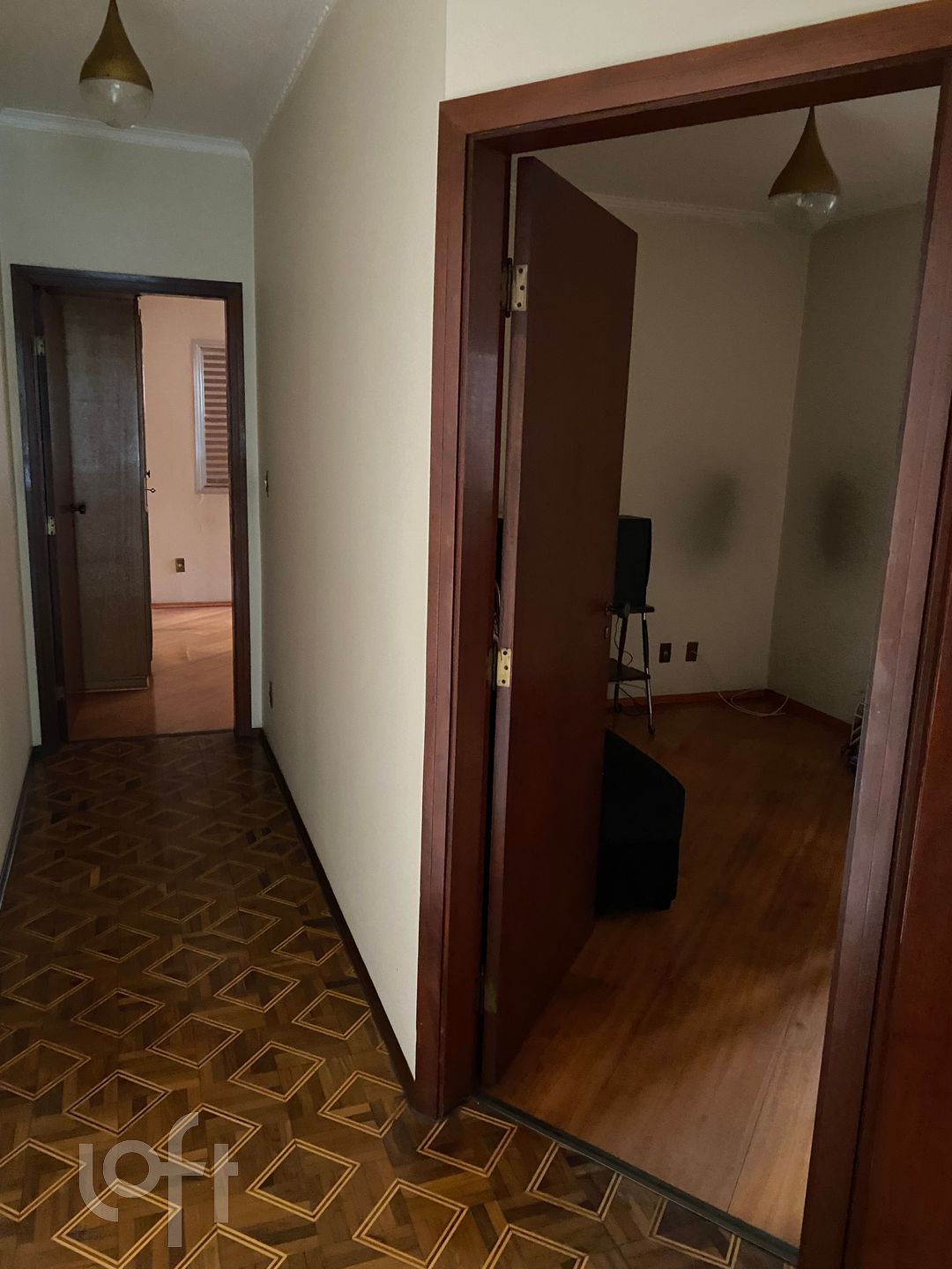 Casa à venda com 2 quartos, 280m² - Foto 4