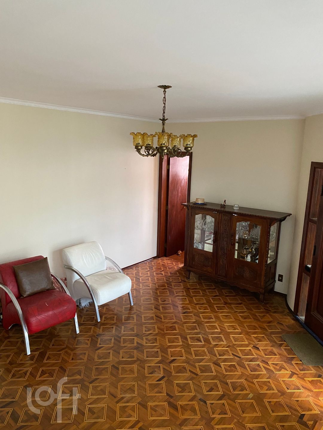 Casa à venda com 2 quartos, 280m² - Foto 2