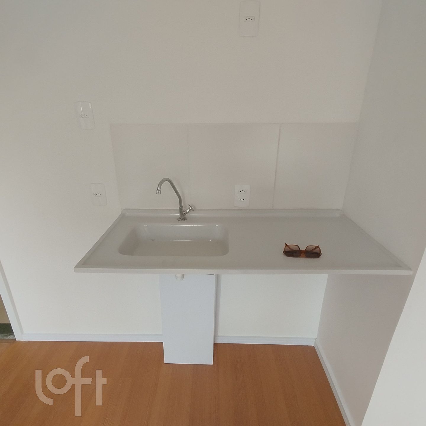 Apartamento à venda com 1 quarto, 28m² - Foto 3