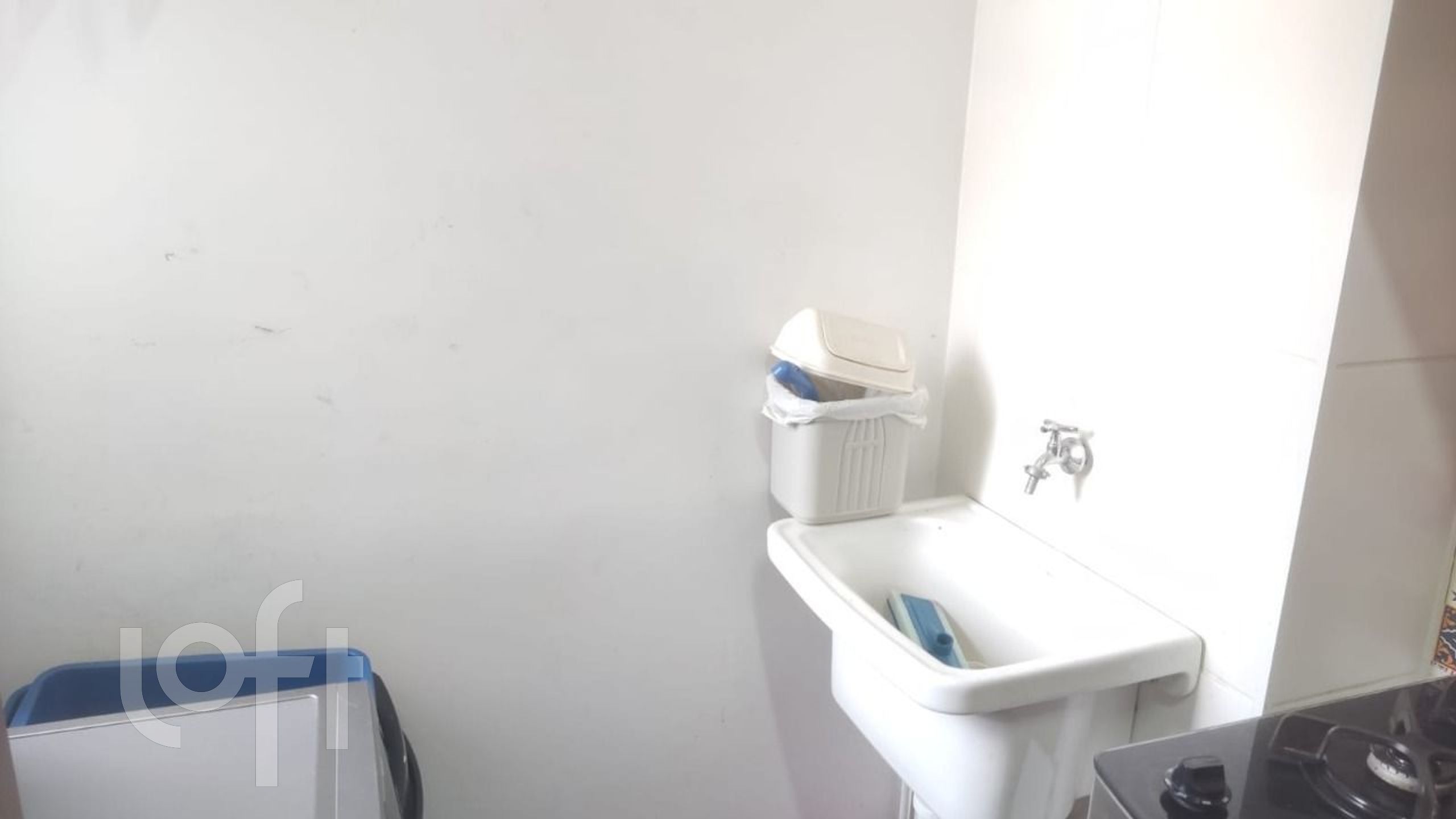 Apartamento à venda com 2 quartos, 37m² - Foto 11