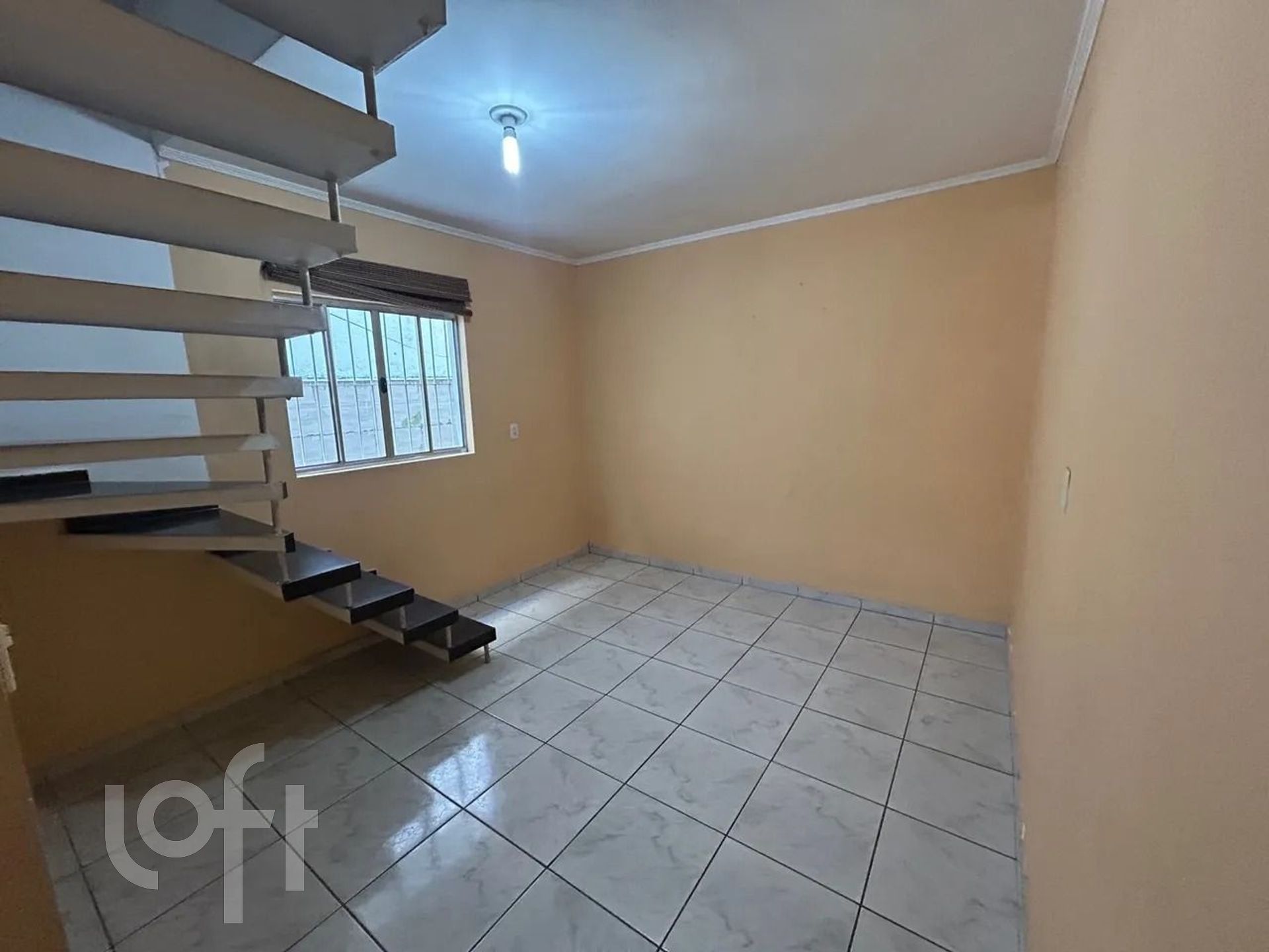 Casa à venda com 3 quartos, 186m² - Foto 1