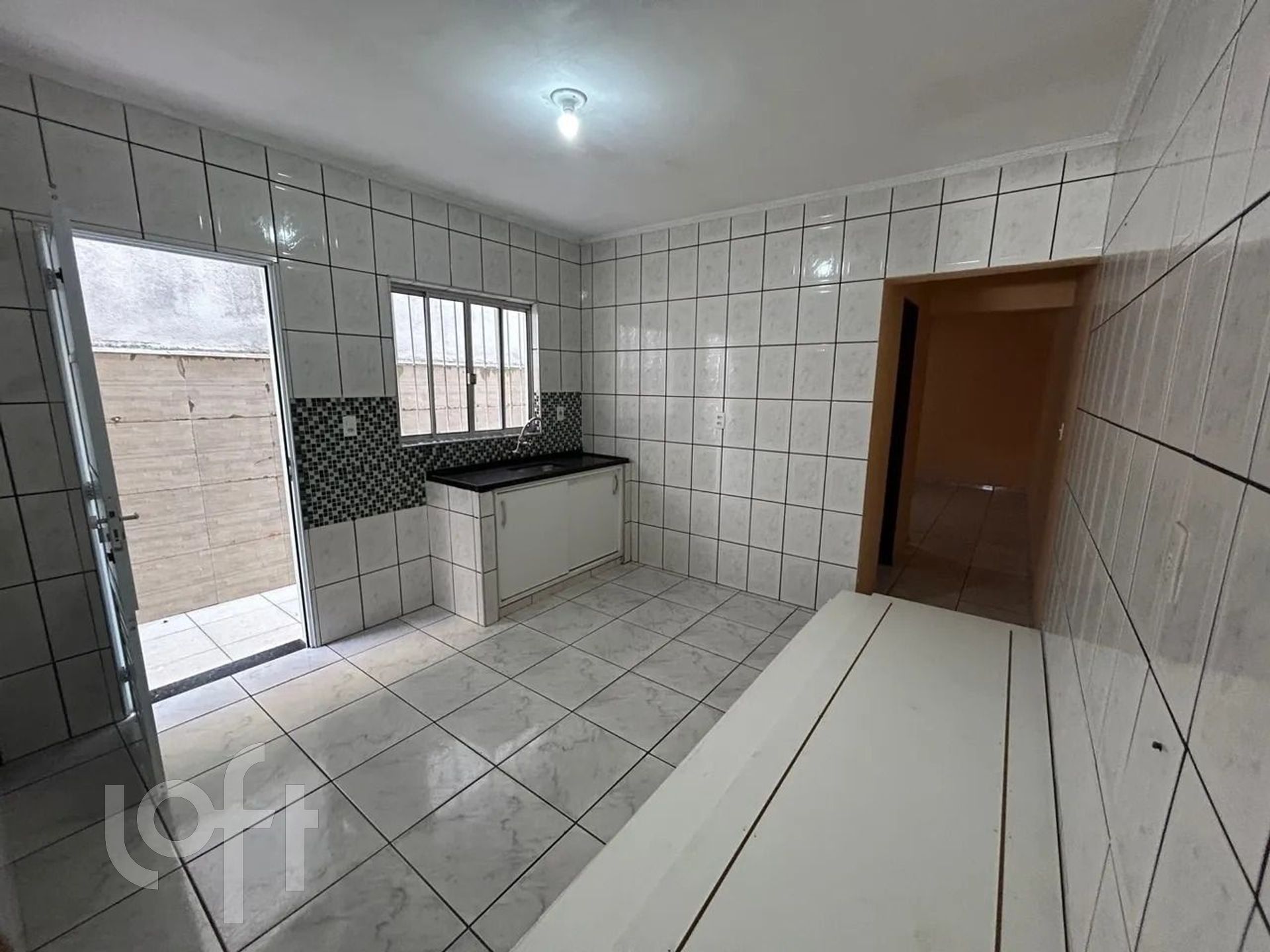 Casa à venda com 3 quartos, 186m² - Foto 4