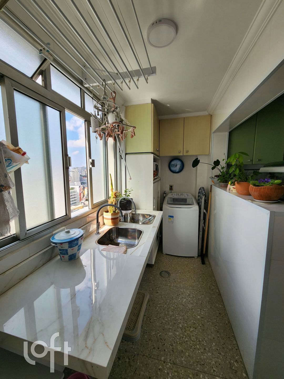 Apartamento à venda com 3 quartos, 100m² - Foto 2