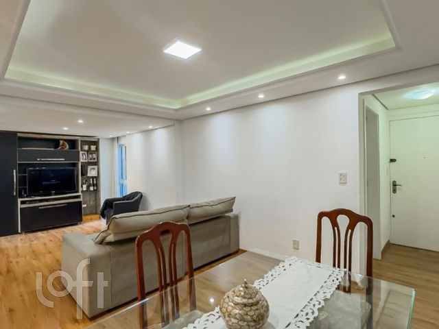 Apartamento com 104m², 3 dormitórios, 1 suíte, 1 vaga, Petrópolis em Porto Alegre