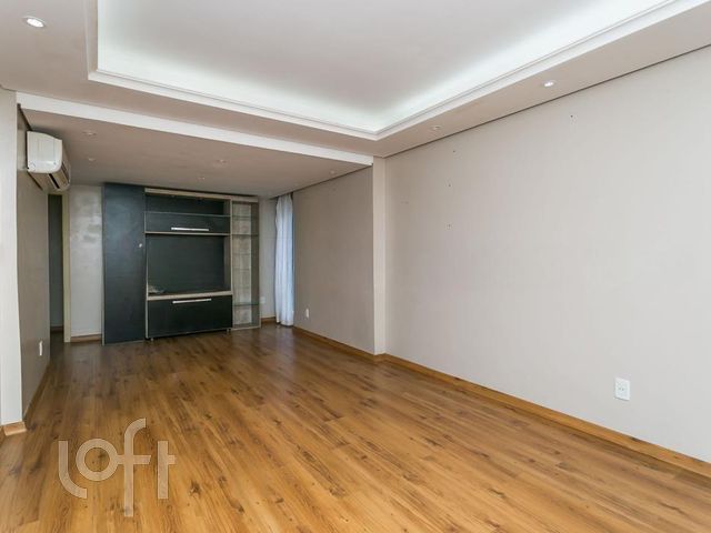 Apartamento com 104m², 3 dormitórios, 1 suíte, 1 vaga, Petrópolis em Porto Alegre