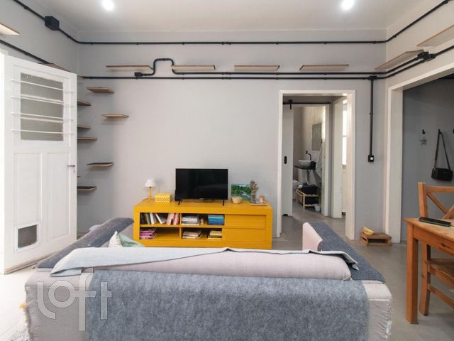 Apartamento com 54m², 2 dormitórios, Menino Deus em Porto Alegre