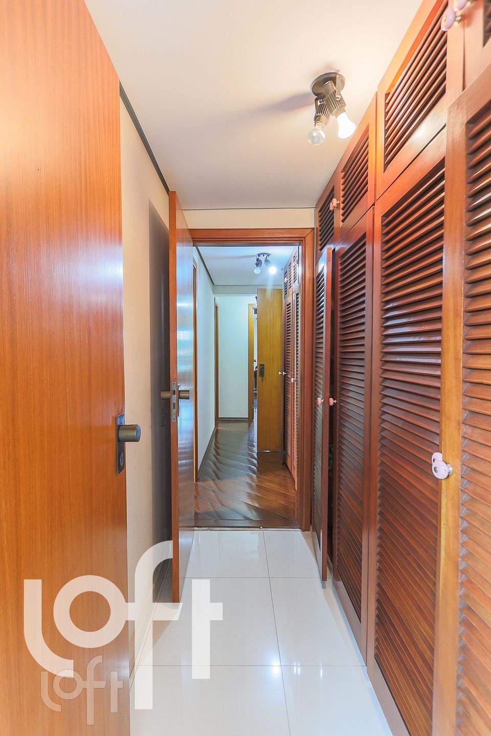 Apartamento à venda com 3 quartos, 186m² - Foto 31