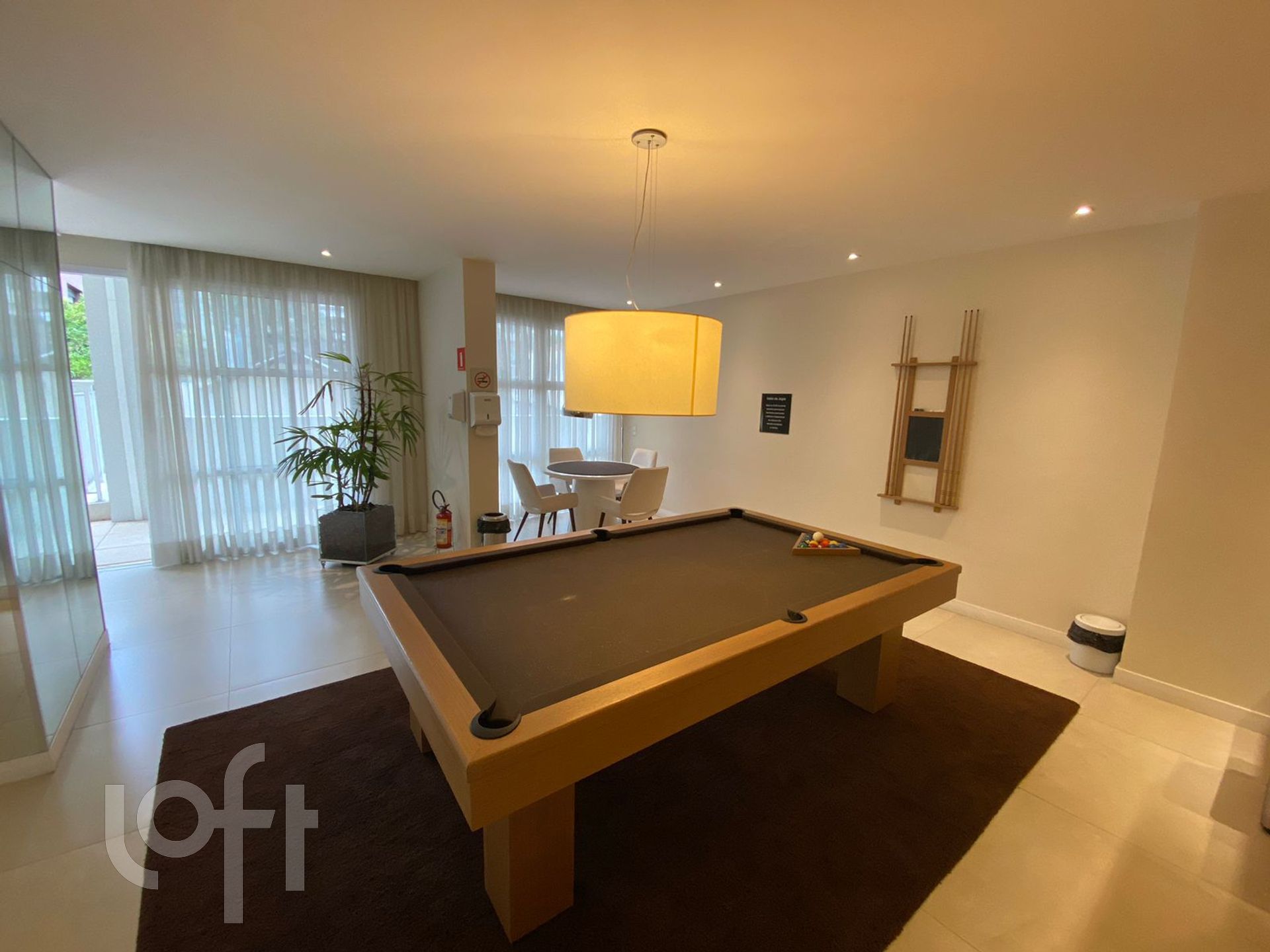 Apartamento à venda com 2 quartos, 64m² - Foto 19