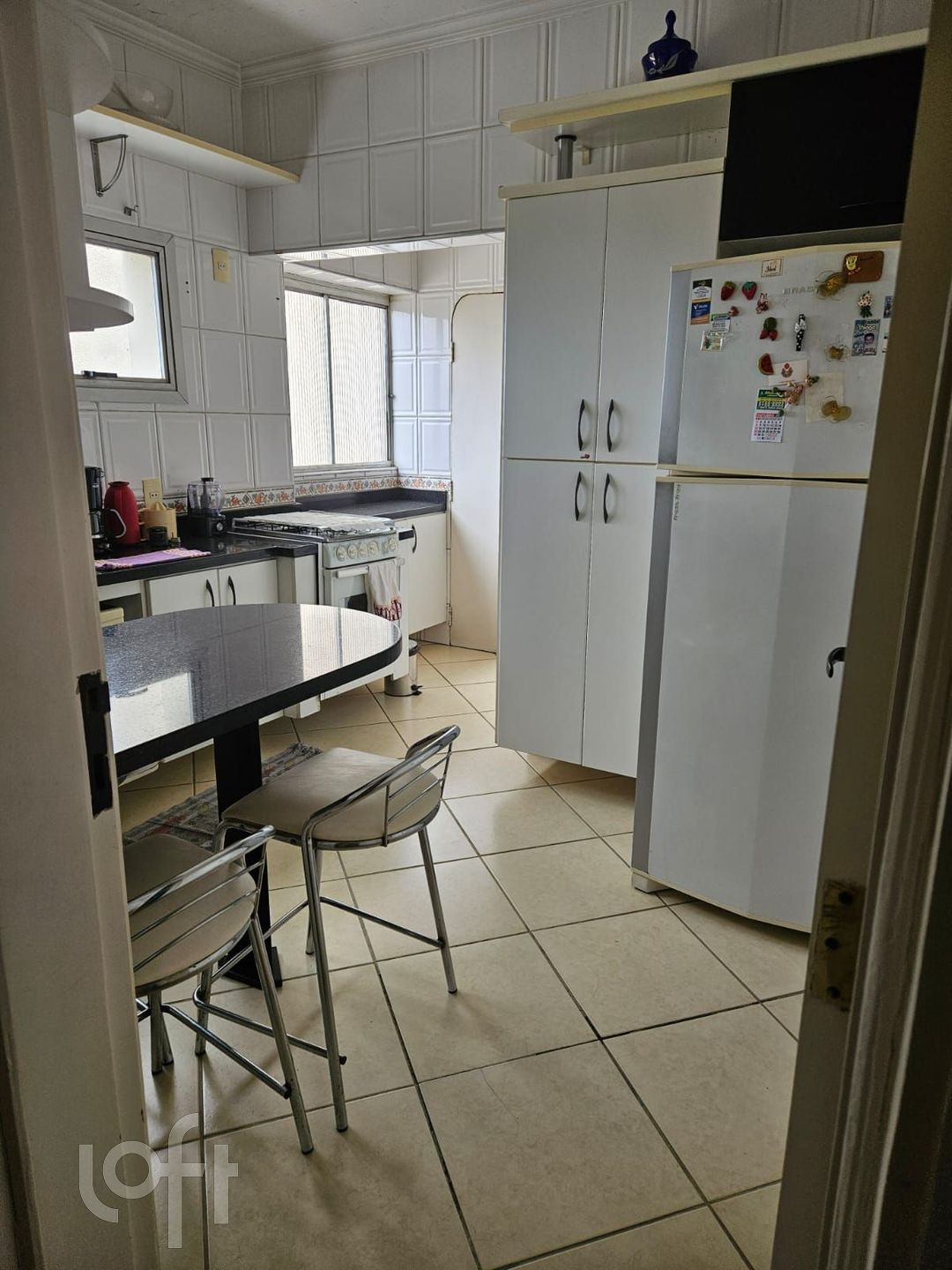 Apartamento à venda com 2 quartos, 69m² - Foto 4