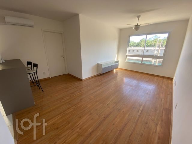 Apartamento com 76m², 3 dormitórios no bairro Marechal Rondon em Canoas para Comprar