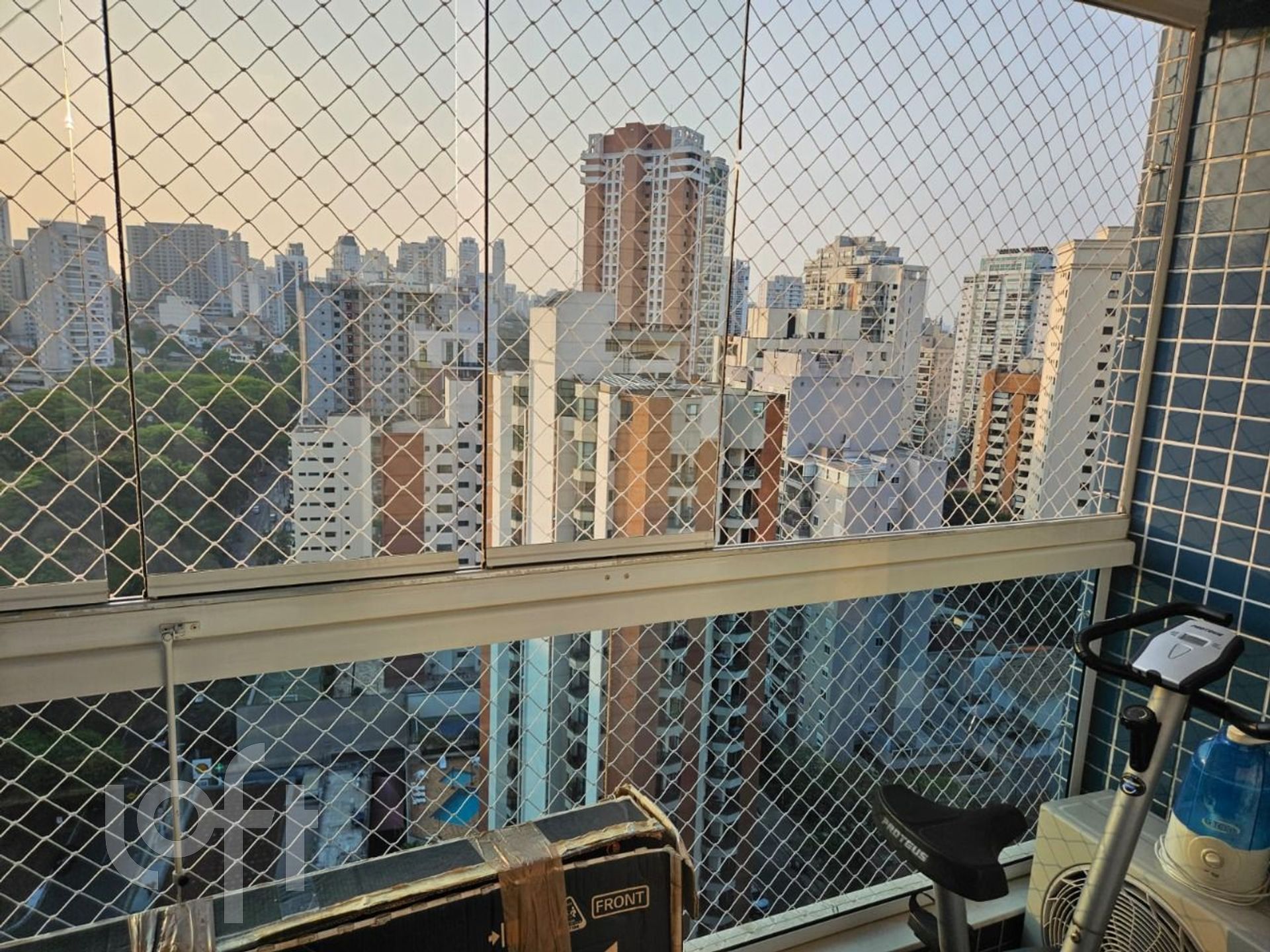 Apartamento à venda com 4 quartos, 156m² - Foto 3