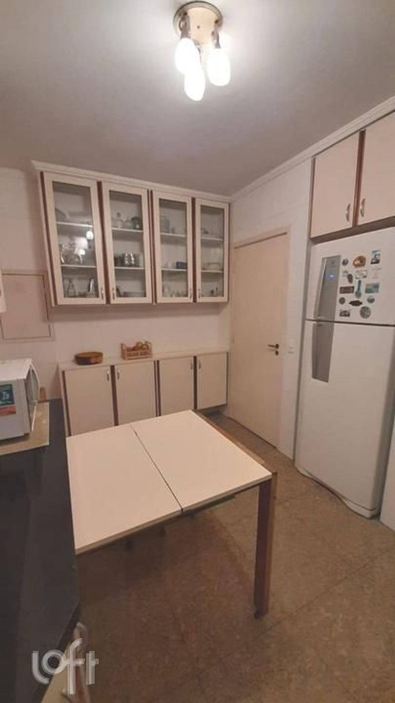 Apartamento à venda com 3 quartos, 130m² - Foto 18