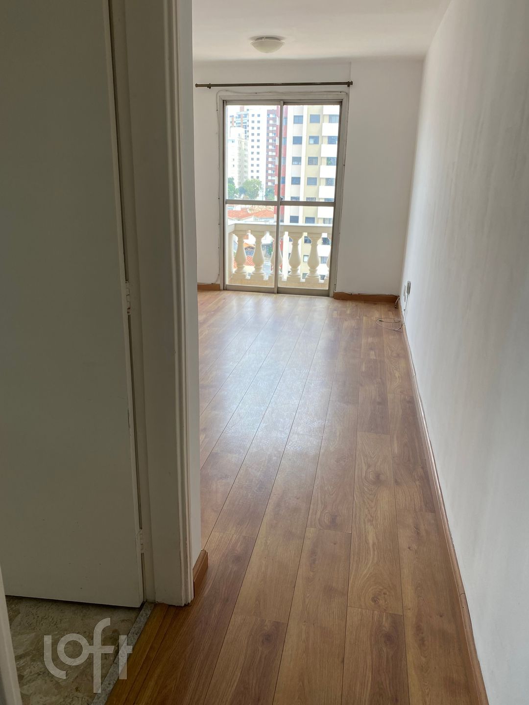 Apartamento à venda com 1 quarto, 45m² - Foto 2