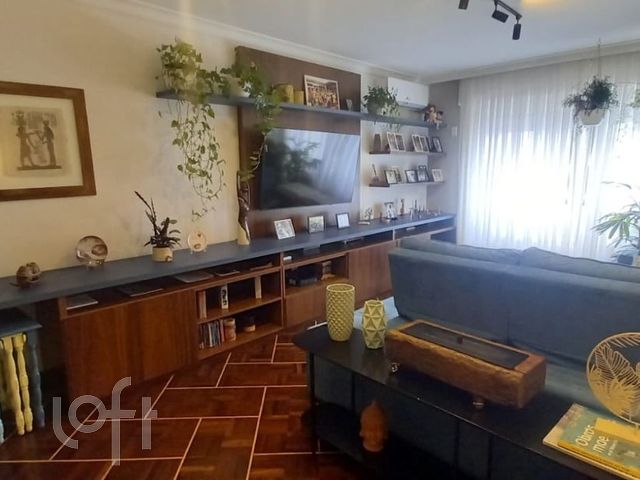 Apartamento com 167m², 3 dormitórios, 1 suíte, 1 vaga, Menino Deus em Porto Alegre