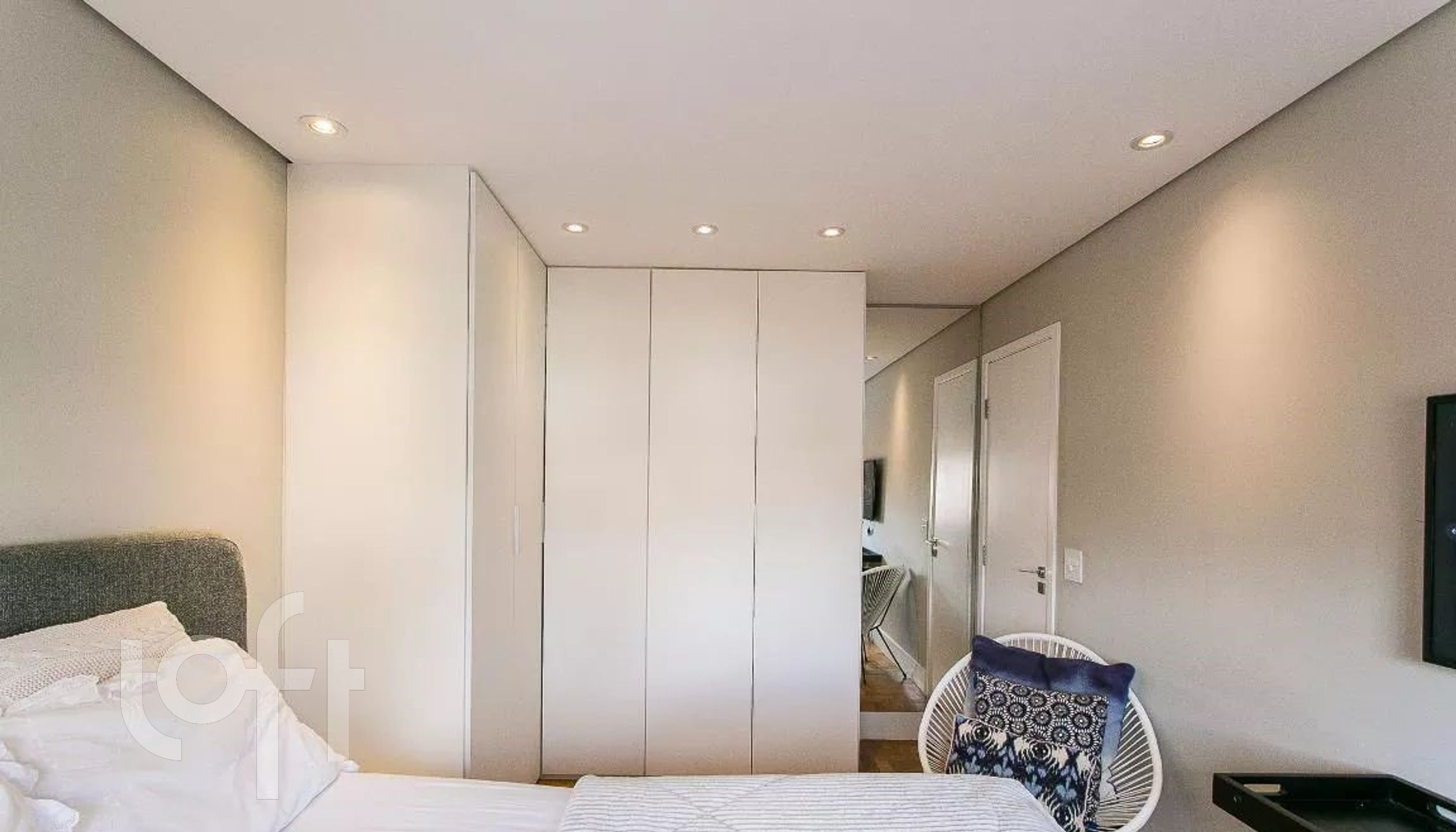 Apartamento à venda com 2 quartos, 80m² - Foto 14