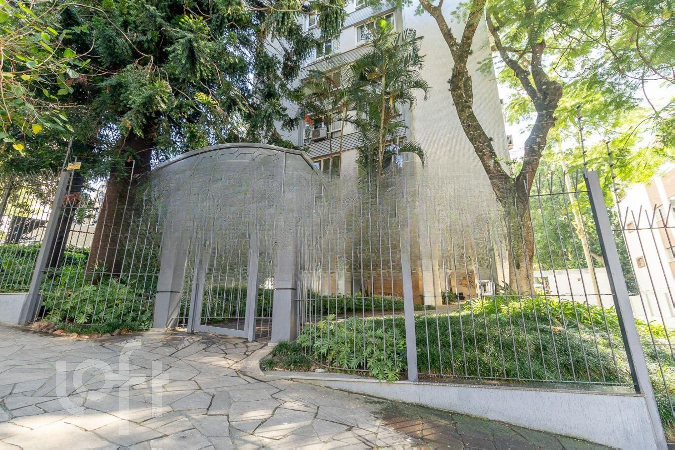 Apartamento com 138m², 3 dormitórios, 1 suíte, 1 vaga, Moinhos de Vento em Porto Alegre