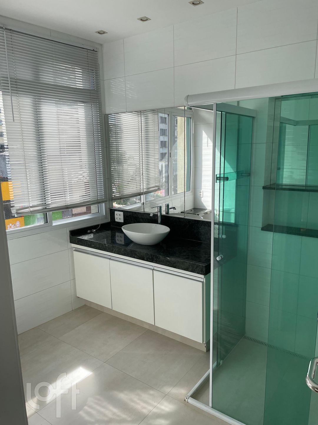 Apartamento à venda com 2 quartos, 136m² - Foto 23