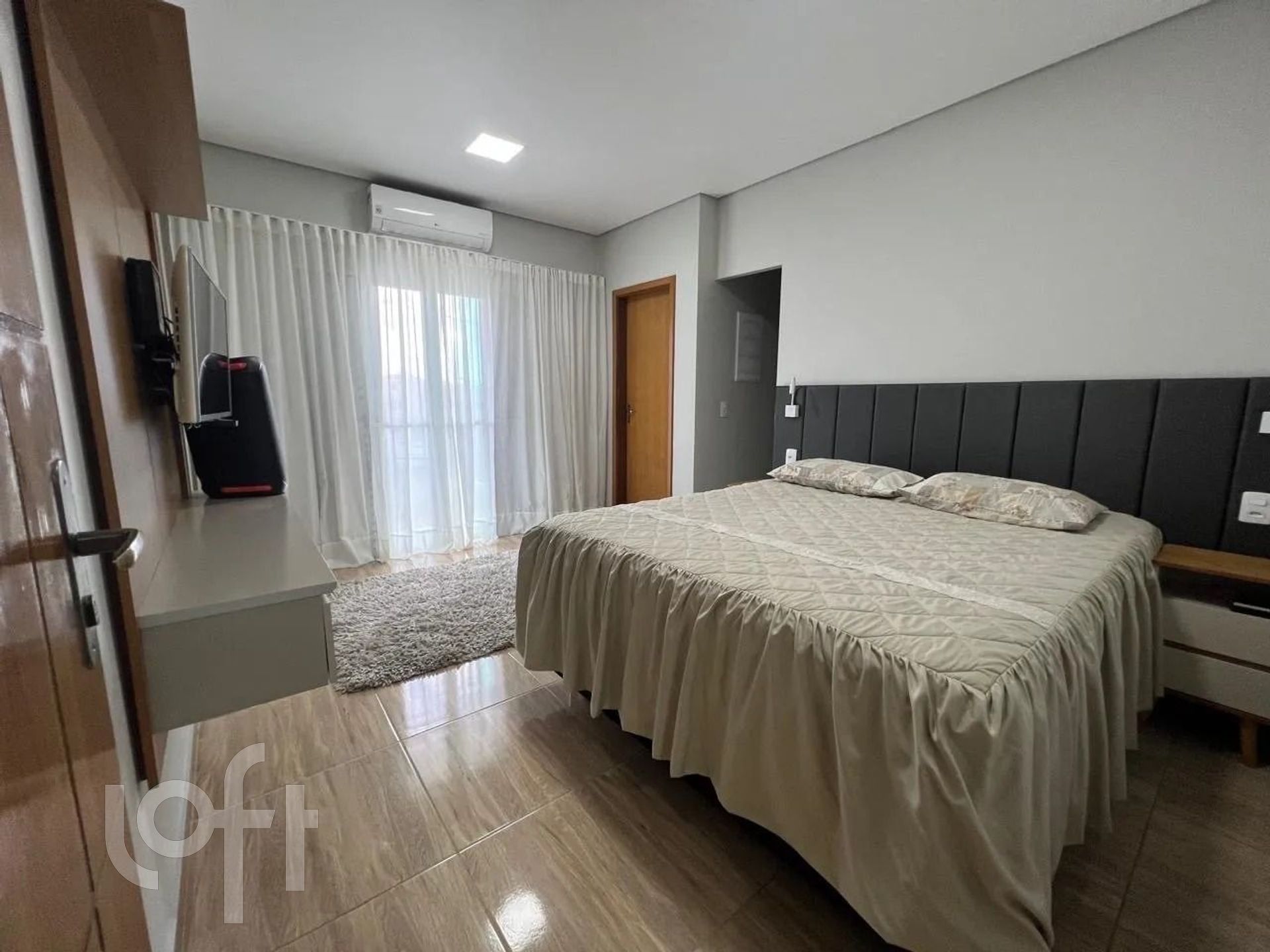 Casa à venda com 4 quartos, 200m² - Foto 5