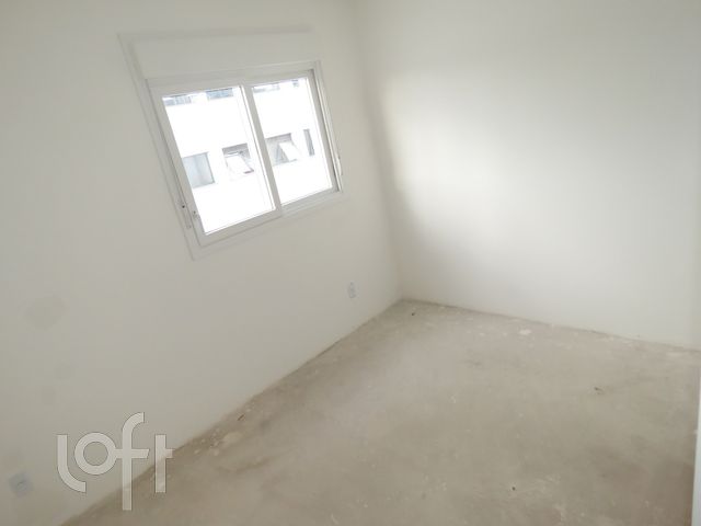 Apartamento com 77m², 2 dormitórios, 1 suíte, 2 vagas, São João em Porto Alegre
