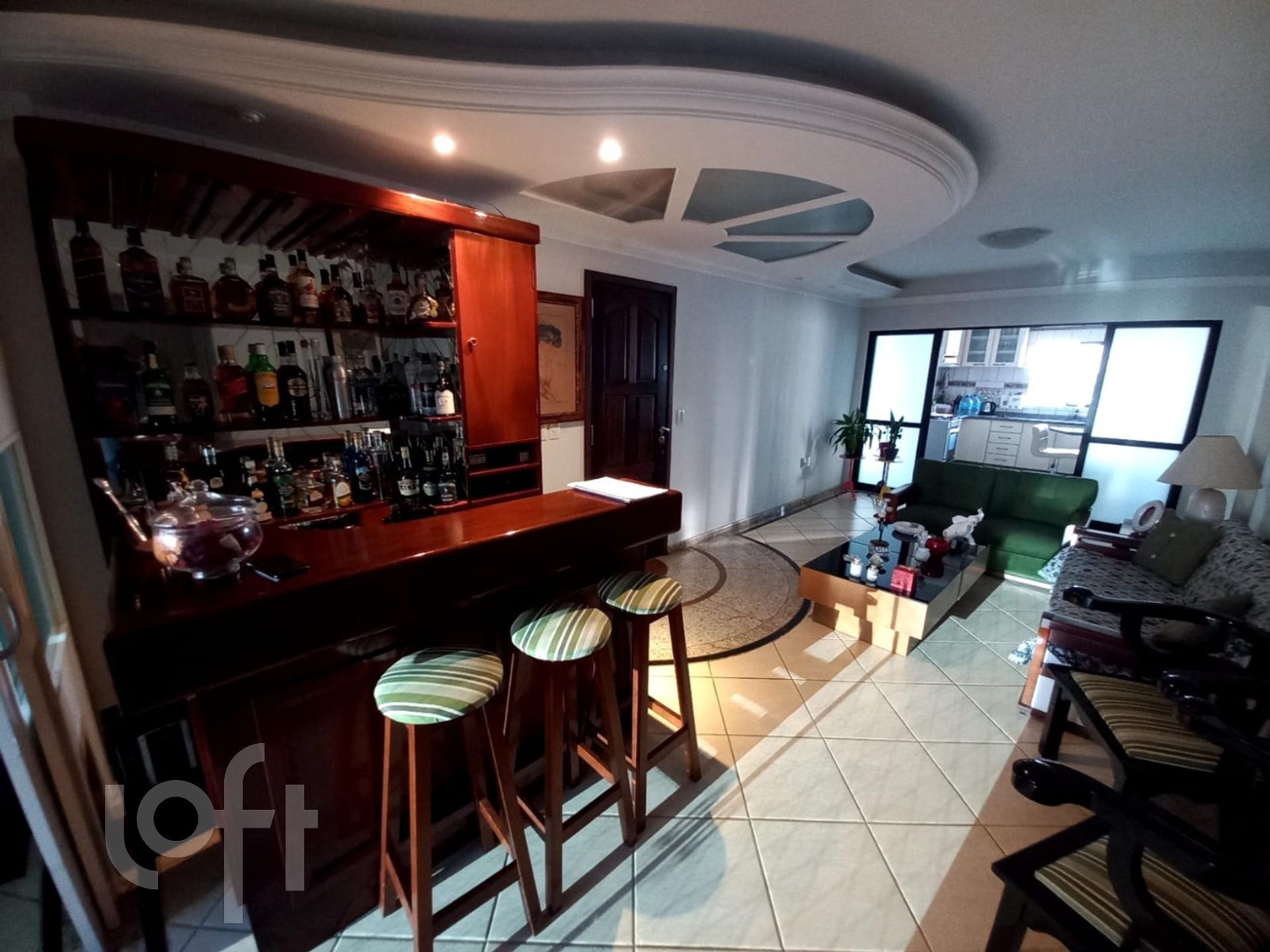Apartamentos com 222m², 3 quartos, 2 suítes, 1 garagem, no bairro Centro em Balneário Camboriú