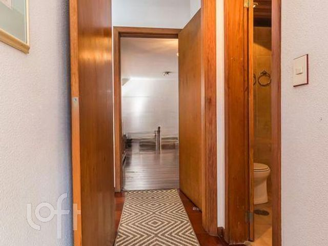 Apartamento com 138m², 3 dormitórios, 1 suíte, 1 vaga, Rio Branco em Porto Alegre