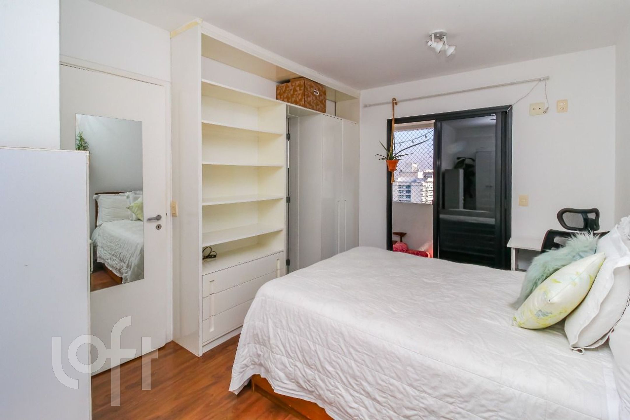 Apartamento à venda com 1 quarto, 50m² - Foto 18