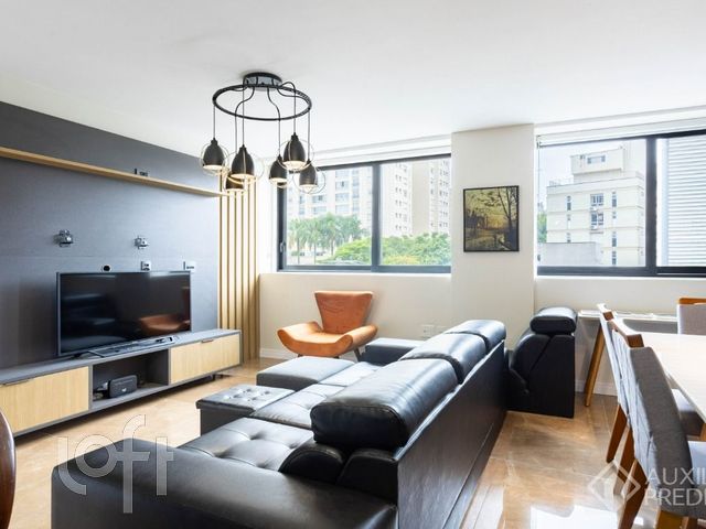 Apartamento com 50m², 1 dormitório, 1 vaga, Auxiliadora em Porto Alegre