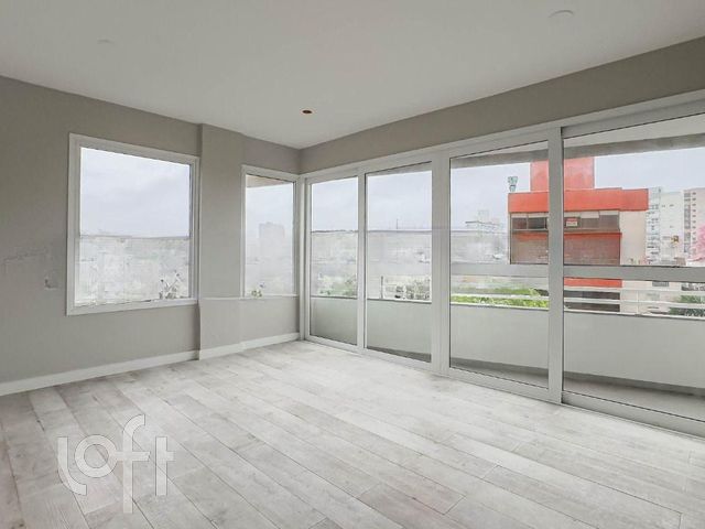 Apartamento com 91m², 3 dormitórios, 1 suíte, 2 vagas, Vila Ipiranga em Porto Alegre