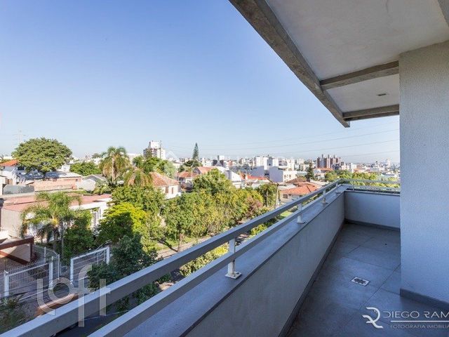 Apartamento com 91m², 3 dormitórios, 1 suíte, 2 vagas, Vila Ipiranga em Porto Alegre